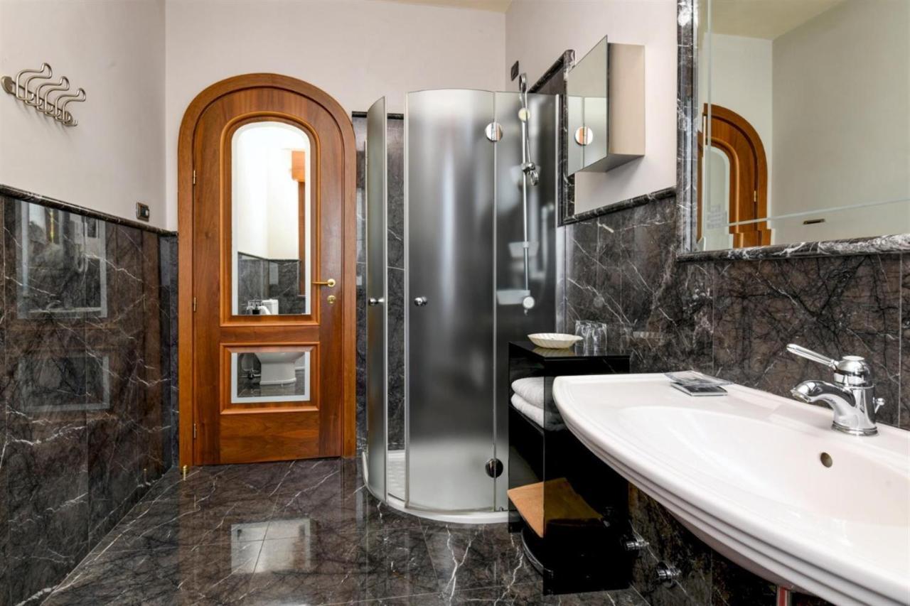 Moniga del Garda Private Luxury Villa With Pool מראה חיצוני תמונה