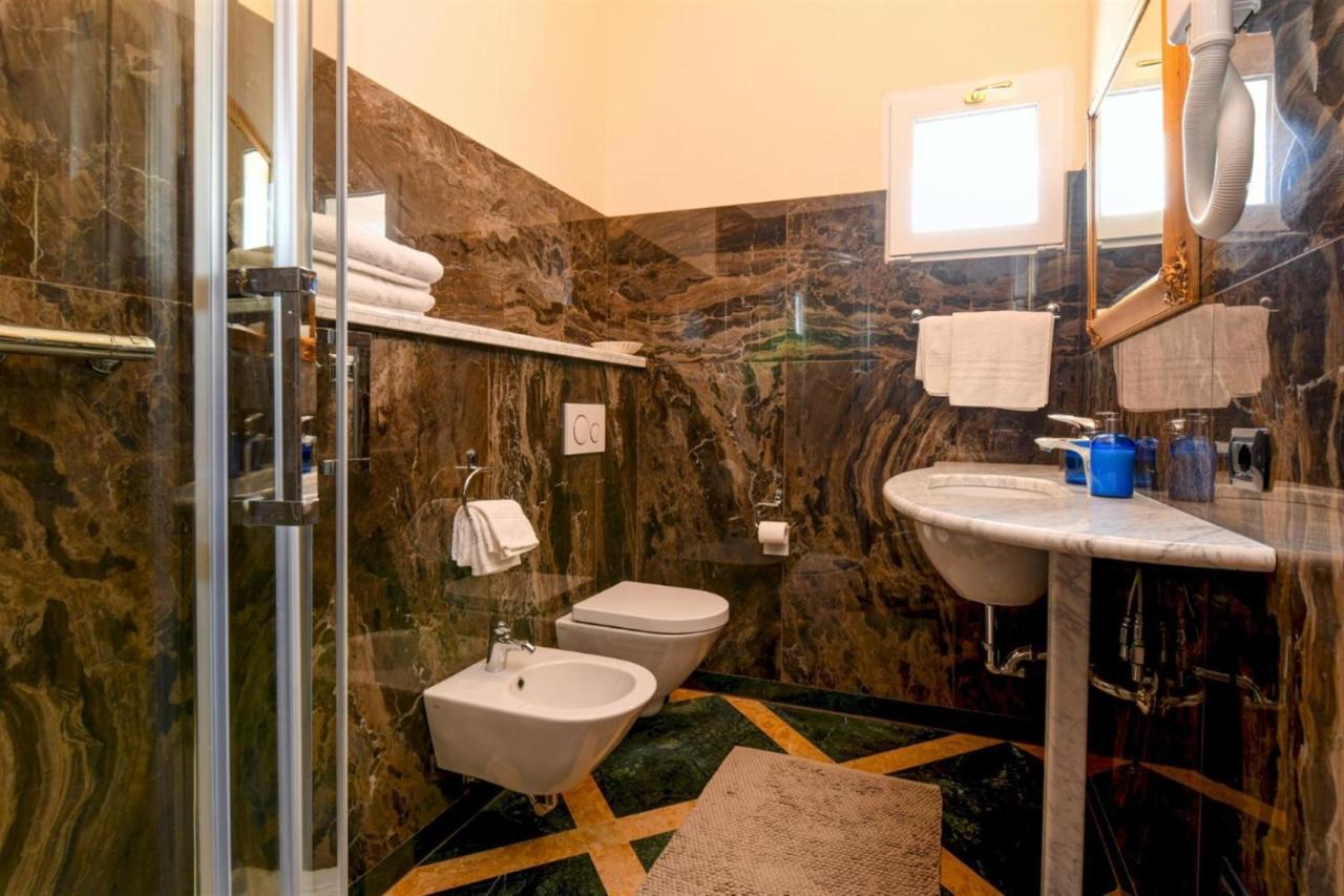 Moniga del Garda Private Luxury Villa With Pool מראה חיצוני תמונה