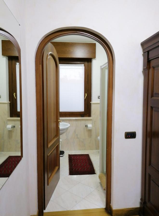 Moniga del Garda Private Luxury Villa With Pool מראה חיצוני תמונה
